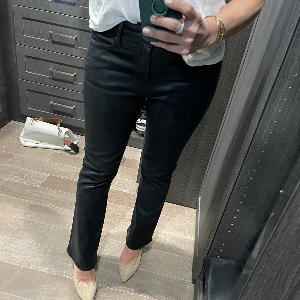 Frame 
Le Crop Mini Boot Black Coated jeans